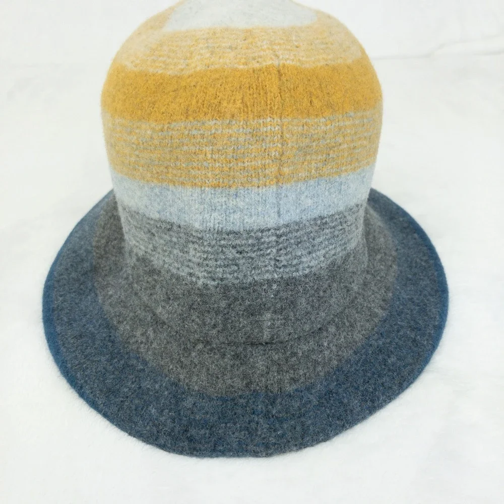 Duluth Trading Co Bucket Hat Womens Large Blue Striped Wool Blend Winter Warm